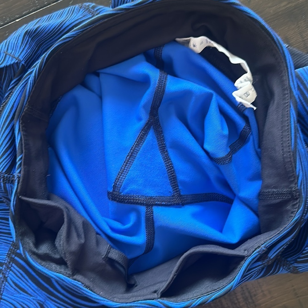 Lululemon Pace Rival Crop 22” Leggings Size 2 Life Lines Cerulean Blue Black - Picture 16 of 16
